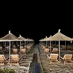Beach Apartments Durres * דורס