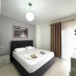 Beach Apartments Durres דירה *