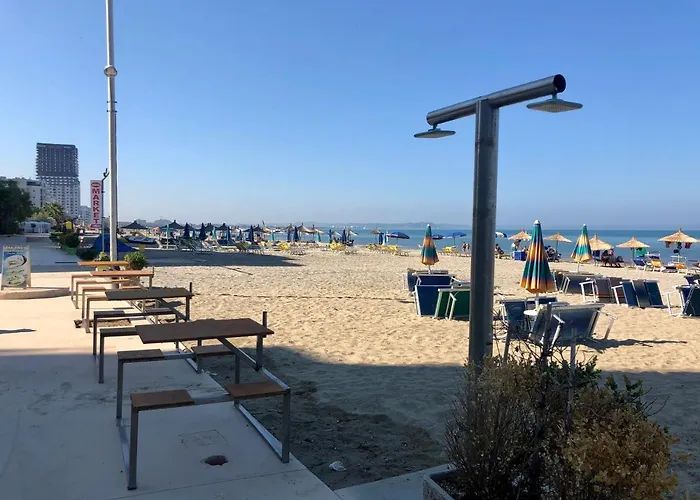 Beach Apartments Durres *